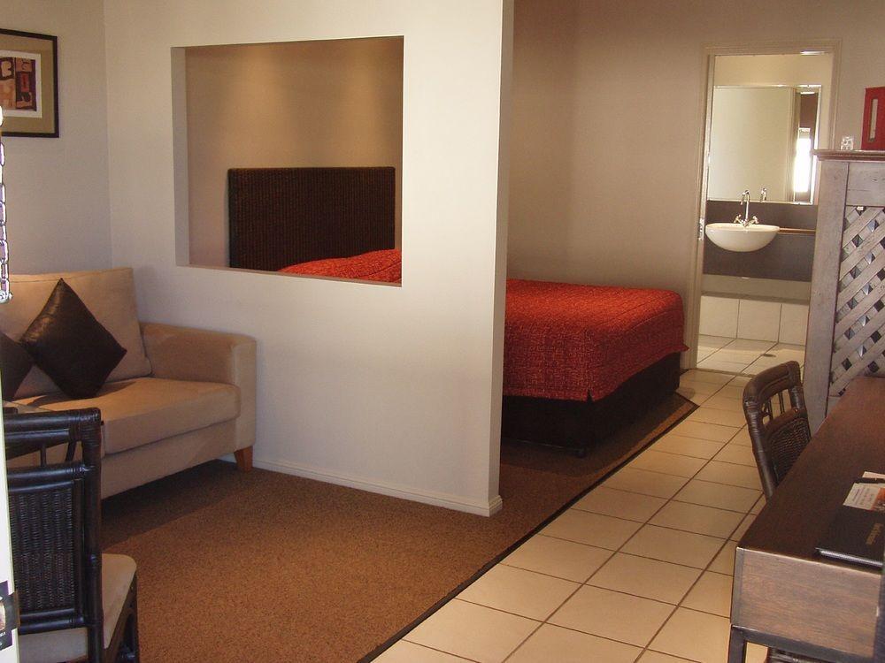 Best Western Bungil Creek Motel Рома Номер фото