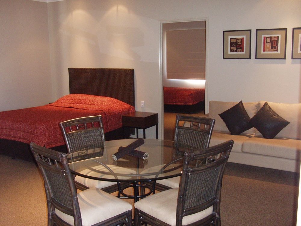 Best Western Bungil Creek Motel Рома Екстер'єр фото