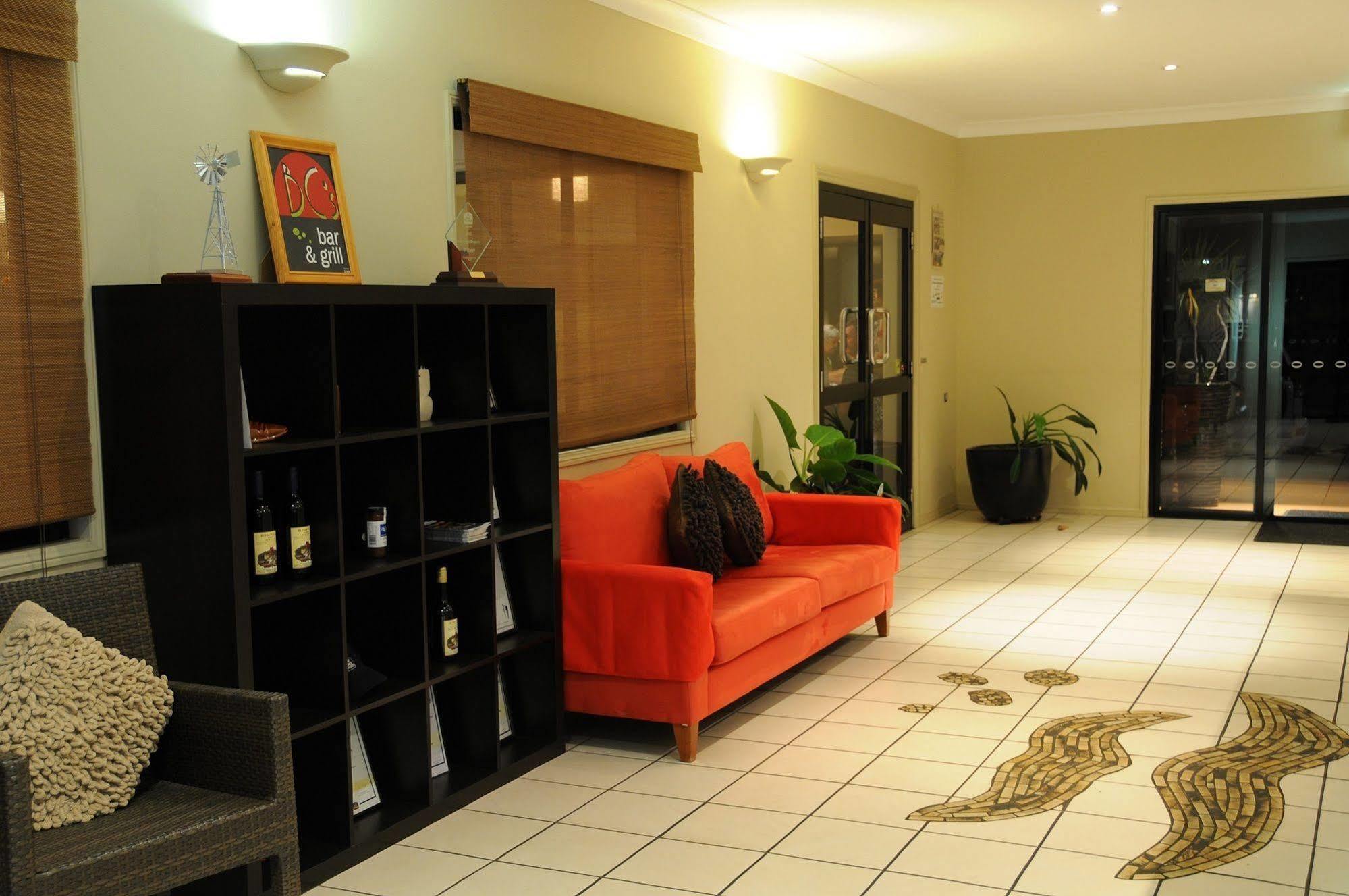 Best Western Bungil Creek Motel Рома Екстер'єр фото