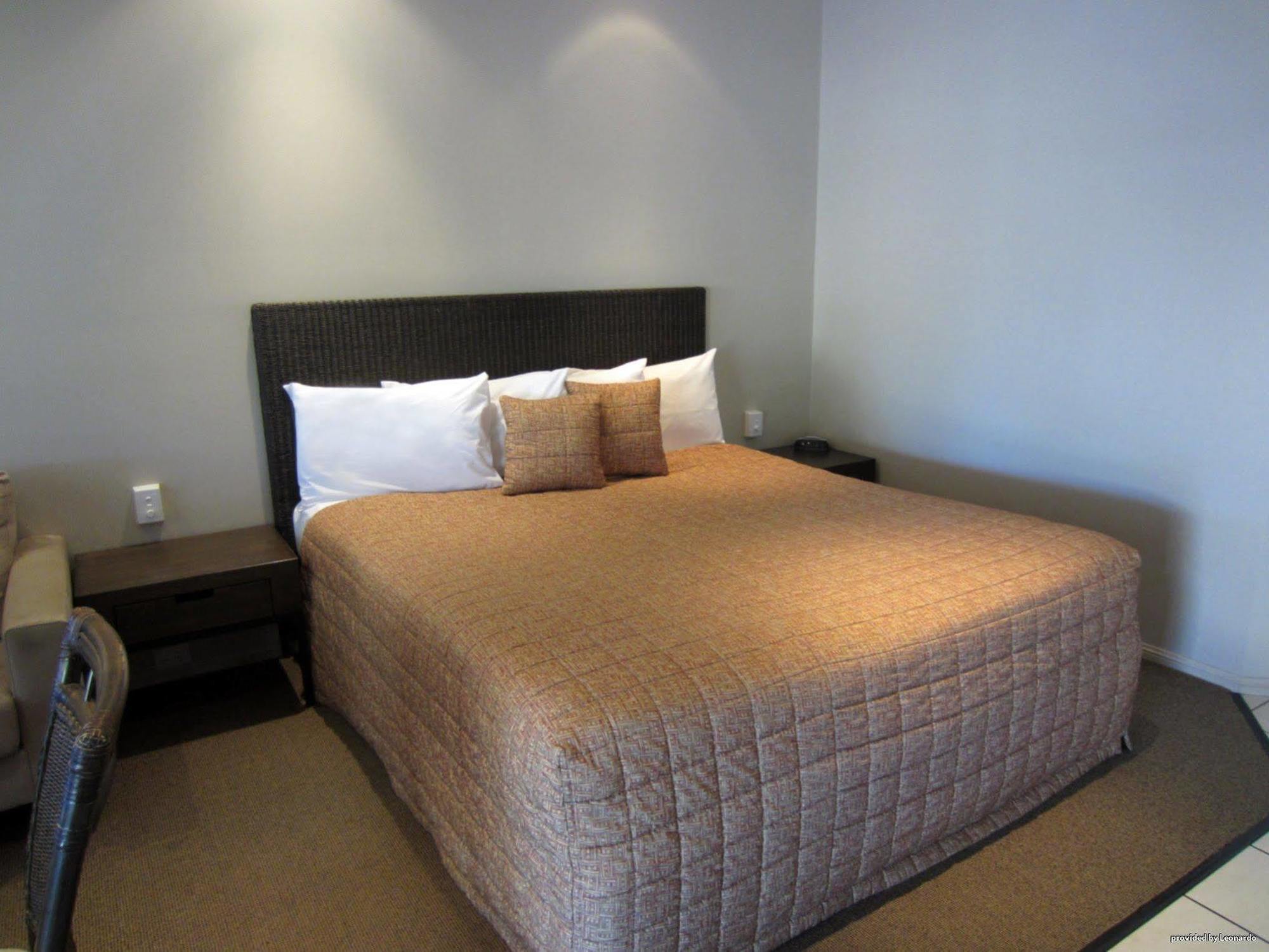 Best Western Bungil Creek Motel Рома Екстер'єр фото